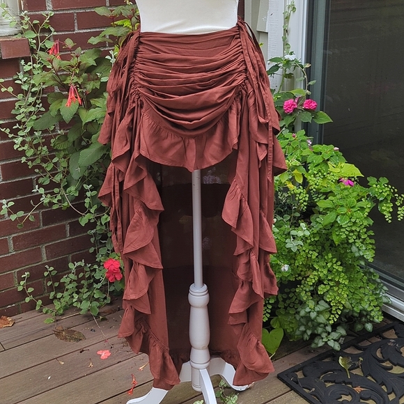 Dresses & Skirts - Women's Pirate Skirt Hi-low Ruffles Size Small